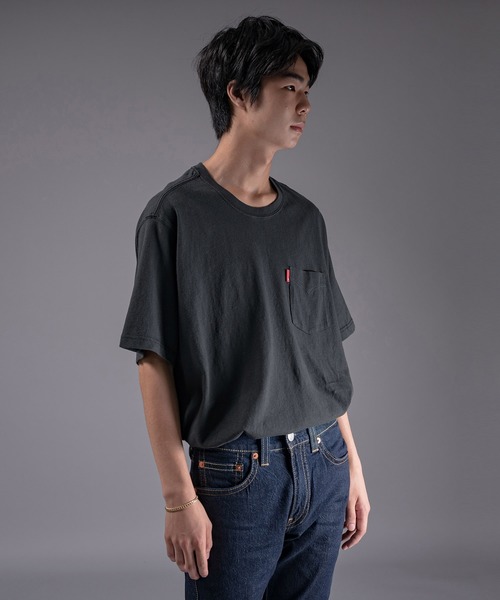 Levi's(リーバイス)の「LEVI'S(R) TYPE1 ヘビーウェイトTシャツ CAVIAR(Tシャツ/カットソー・メンズ・ブラック・S/M/L/XL/XS)」の6枚目の写真