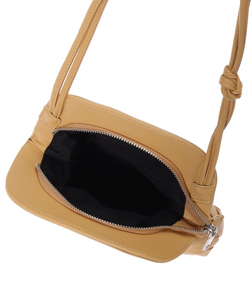 Edit Sheen(エディットシーン)の「太編みがま口ショルダー(ショルダーバッグ・レディース・ブラック/ベージュ・FREE)」の6枚目の写真