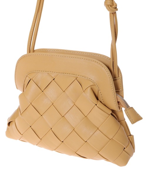 Edit Sheen(エディットシーン)の「太編みがま口ショルダー(ショルダーバッグ・レディース・ブラック/ベージュ・FREE)」の7枚目の写真