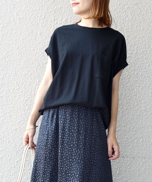 SHIPS(シップス)の「ドライインレーポケットフレンチスリーブプルオーバー(Tシャツ/カットソー・レディース・ライトグレー/ブラック/パープル/オリーブ・ONE SIZE)」の1枚目の写真