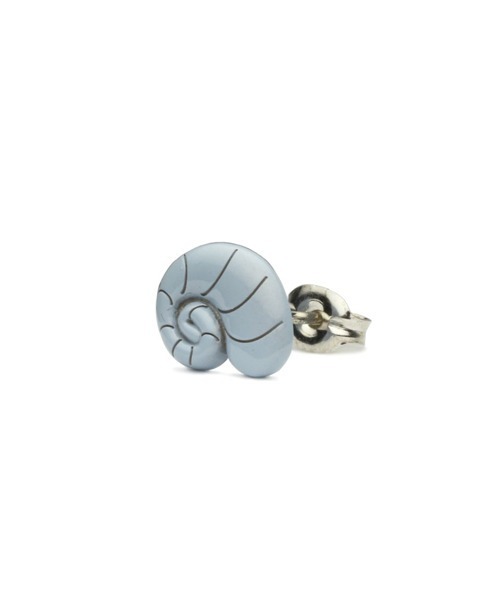 ツイステッドワンダーランド オクタヴィネル ディズニー シルバー925 アクセサリー レディース ピアス 両耳用 ディズニー チャームピアス Disney ディズニー のファッション