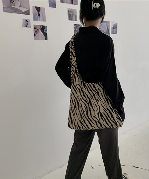 HALEY PESCA(ヘーリーペスカ)の「HALEY PESCA/2way アニマル柄 ショルダー&トートバッグ(トートバッグ・レディース・A/B/C・FREE)」の12枚目の写真