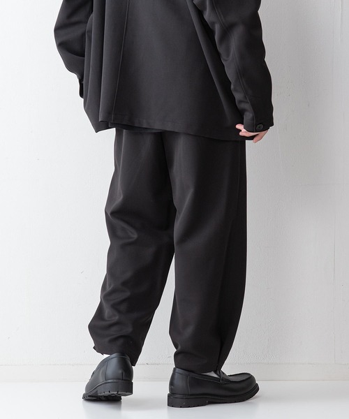 UNIIT（ユニット）の「【UNIIT】ＴＲルーズバルーンイージーパンツ　ワイドパンツ　セットアップ対応アイテム　裾のスナップ釦をとめればバルーンパンツ（その他パンツ・メンズ・ブラック/ライトベージュ/ライトグレー・MEDIUM/LARGE）」の11枚目の写真