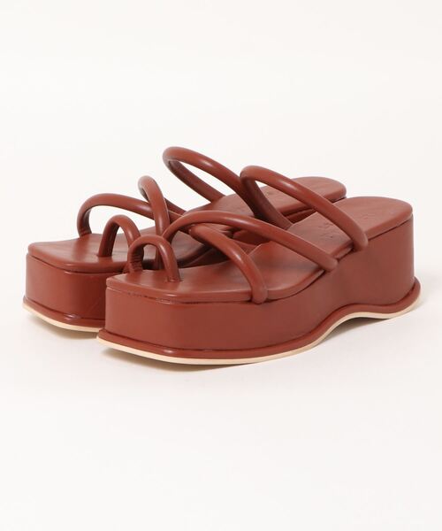 KOBE LETTUCE(コウベレタス)の「プラットフォームナローストリングサンダル(サンダル・レディース・ホワイト系その他/キャメル/ブラック・L/LL/M/S)」の13枚目の写真