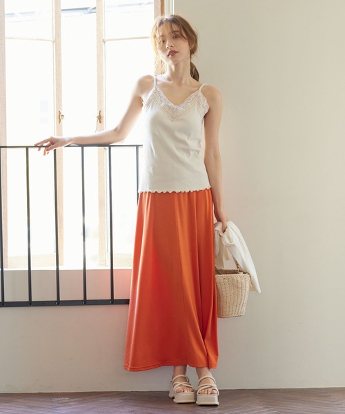 KOBE LETTUCE(コウベレタス)の「プラットフォームナローストリングサンダル(サンダル・レディース・ホワイト系その他/キャメル/ブラック・L/LL/M/S)」の5枚目の写真