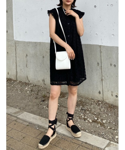 MOUSSY(マウジー)の「LACE FLARE MINI ドレス(ワンピース・レディース・ライトカーキ/ブラック/アイボリー・1/2)」の21枚目の写真