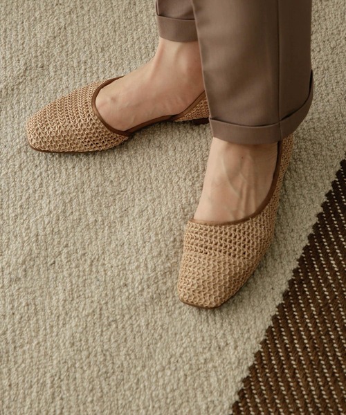 URBAN RESEARCH DOORS（アーバンリサーチドアーズ）の「【WEB限定】メッシュフラットシューズ（サンダル・レディース・アイボリー/キャメル・38/36/37）」の3枚目の写真