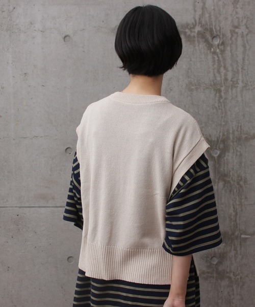 aimer le mieux（エメルミュー）の「aimer リネン混　サイド釦ベスト（ニット/セーター・レディース・ブラック/グレー/アイボリー・FREE）」の10枚目の写真