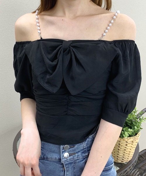 SPIGA（スピーガ）の「肩紐パールオフショルリボンTOPS（シャツ/ブラウス・レディース・ホワイト/ブルー/ブラック・FREE）」の5枚目の写真
