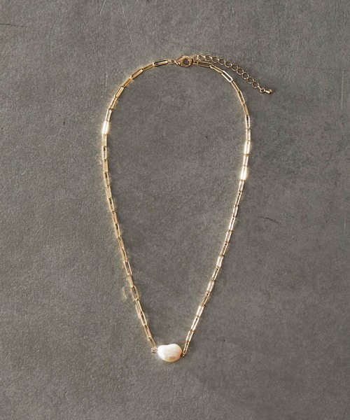 ear PAPILLONNER（イアパピヨネ）の「ワンパールネックレス（ネックレス・レディース・ゴールド・FREE）」の3枚目の写真