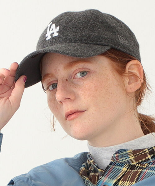 BEAMS BOY(ビームスボーイ)の「NEW ERA × BEAMS BOY / 別注 メルトン ベースボールキャップ(キャップ・レディース・アイボリー/グレー/ネイビー・ONE SIZE)」の5枚目の写真