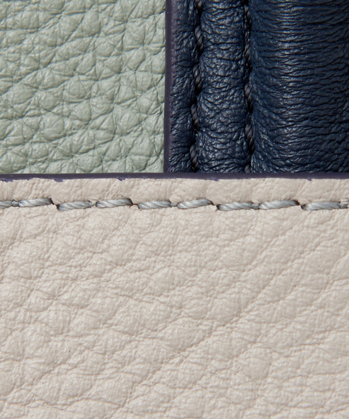 LOWELL things(ロウェル シングス)の「Legacy/レザー2WAYオープントートmini(トートバッグ・レディース・ブラック/グレイッシュブルー/グレー/ブラウン/パープル・フリー)」の21枚目の写真