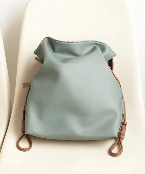 earth music&ecology（アースミュージックアンドエコロジー）の「結び目巾着ショルダーバッグ（ショルダーバッグ・レディース・ブラウン/ブラック/ボルドー/グリーン・FREE）」の4枚目の写真