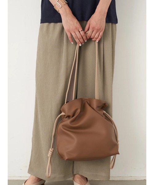 earth music&ecology（アースミュージックアンドエコロジー）の「結び目巾着ショルダーバッグ（ショルダーバッグ・レディース・ブラウン/ブラック/ボルドー/グリーン・FREE）」の20枚目の写真