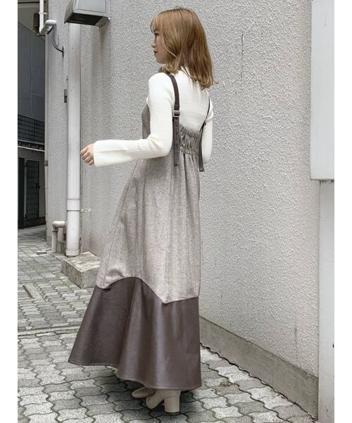 dazzlin（ダズリン）の「ヘリンボーンレザーコンビジャンスカ（ワンピース・レディース・グレー/ブラウン・SMALL/MEDIUM）」の9枚目の写真
