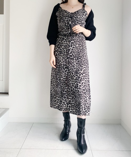 Loueme(ルエム)の「レオパード柄スリットキャミワンピース(ワンピース・レディース・ブラック・FREE)」の1枚目の写真