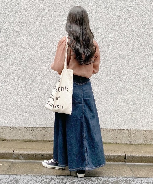 archives（アルシーヴ）の「肩タック楊柳ブラウス（Tシャツ/カットソー・レディース・ブラック/アイボリー/ブルーグレー/モカ/オフホワイト・MEDIUM）」の14枚目の写真