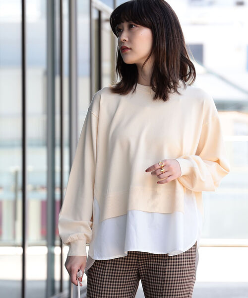 Ray BEAMS(レイビームス)の「Ray BEAMS / 裾キリカエ クルーネック ニット(ニット/セーター・レディース・ナチュラル/ブラック・ONE SIZE)」の4枚目の写真