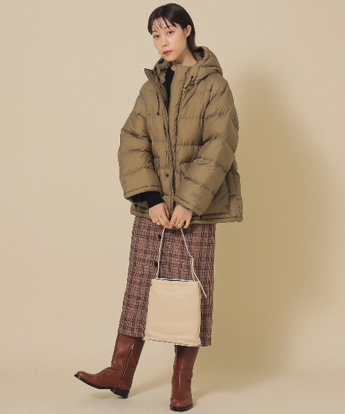 Ray BEAMS(レイビームス)の「Ray BEAMS / 裾キリカエ クルーネック ニット(ニット/セーター・レディース・ナチュラル/ブラック・ONE SIZE)」の22枚目の写真