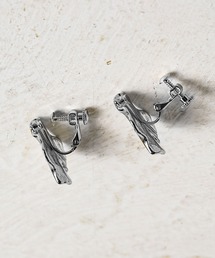 Newlyme | ストライプウェーブピアスorイヤリング(ピアス（両耳用）)