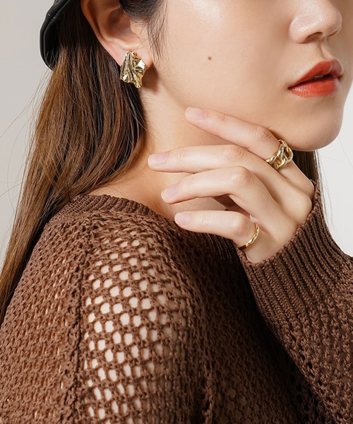 Newlyme（ニューリーミー）の「ストライプウェーブピアスorイヤリング（ピアス（両耳用）・レディース・シルバー/ゴールド/シルバー系その他/ゴールド系その他・FREE）」の6枚目の写真