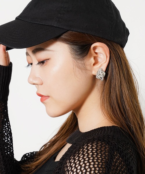 Newlyme（ニューリーミー）の「ストライプウェーブピアスorイヤリング（ピアス（両耳用）・レディース・シルバー/ゴールド/シルバー系その他/ゴールド系その他・FREE）」の7枚目の写真