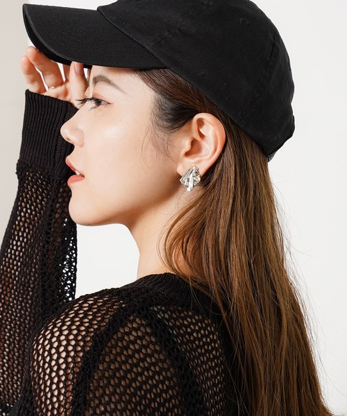 Newlyme（ニューリーミー）の「ストライプウェーブピアスorイヤリング（ピアス（両耳用）・レディース・シルバー/ゴールド/シルバー系その他/ゴールド系その他・FREE）」の8枚目の写真