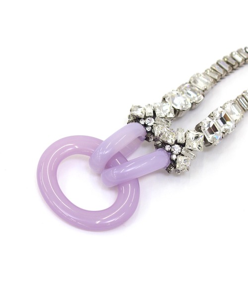 rada（ラダ）の「RADA / Acrylicring&Rhinestone necklace（ネックレス・レディース・パープル・FREE）」の2枚目の写真