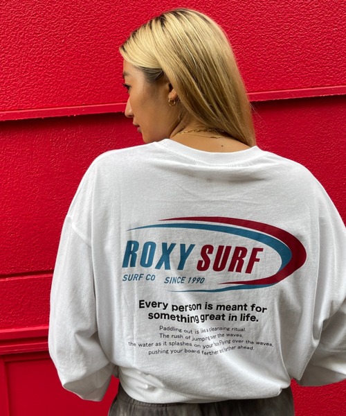 ROXY(ロキシー)の「【ZOZO限定アイテム】OVAL LONGSLEEVE TEE/ロキシー長袖バックプリントロンT(Tシャツ/カットソー・レディース・ブラック/ホワイト/パープル・FREE)」の2枚目の写真