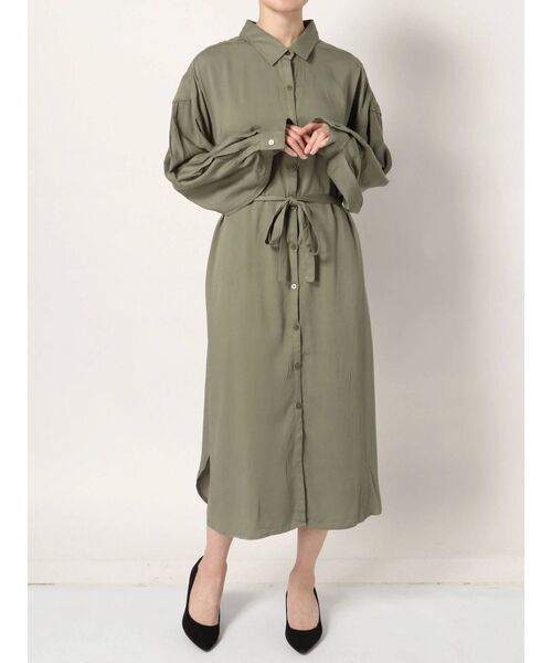 EMODA（エモダ）の「【AD】レーヨンシャツワンピース（シャツワンピース・レディース・ベージュ/カーキ・FREE）」の2枚目の写真