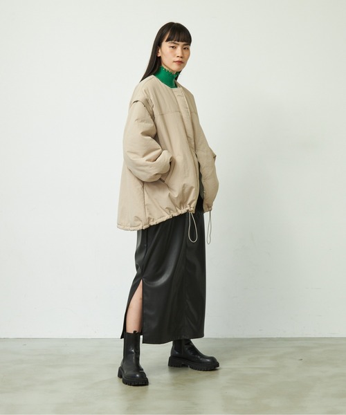 VACANCY（ヴァカンシー）の「モンスター袖マルチ２wayライトダウン中綿コート（その他アウター・レディース・ブラック/グレイッシュベージュ・FREE）」の12枚目の写真