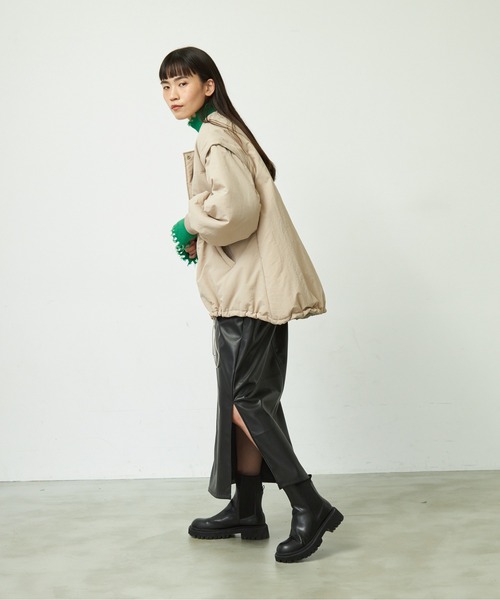 VACANCY（ヴァカンシー）の「モンスター袖マルチ２wayライトダウン中綿コート（その他アウター・レディース・ブラック/グレイッシュベージュ・FREE）」の14枚目の写真