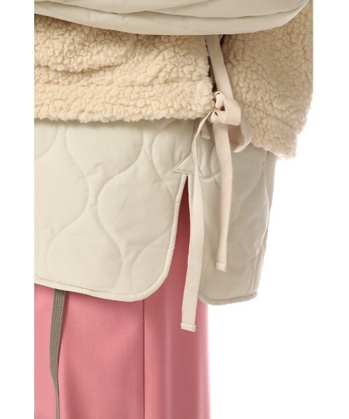 SLY(スライ)の「BOA VEST LAYERED DOWN COAT ボア ベスト レイヤード ダウン コート(ミリタリージャケット・レディース・ブラック/カーキ/アイボリー・1/2)」の5枚目の写真