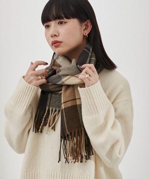 Aunt Marie's（アントマリーズ）の「チェック柄大判ストール（ストール/ショール・レディース・ブラック/ブルー・FREE）」の4枚目の写真