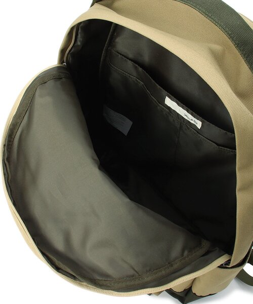 SHOO・LA・RUE（シューラルー）の「◆カラビナ付き VIAGGIOリュック（バックパック/リュック・レディース・チャコールグレー/ライトベージュ/ピンク系/カーキ系4・00）」の6枚目の写真