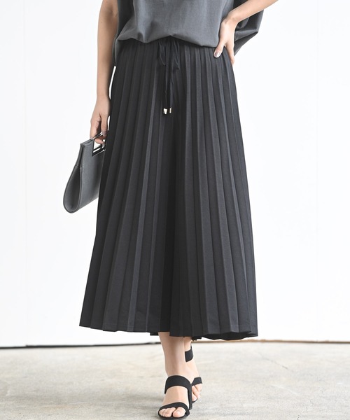 rps（アールピーエス）の「プリーツスカーチョ（その他パンツ・レディース・チャコールグレー/ブラック/ダークグリーン/グレイッシュベージュ/ライトカーキ/グレイッシュブルー・フリー）」の2枚目の写真