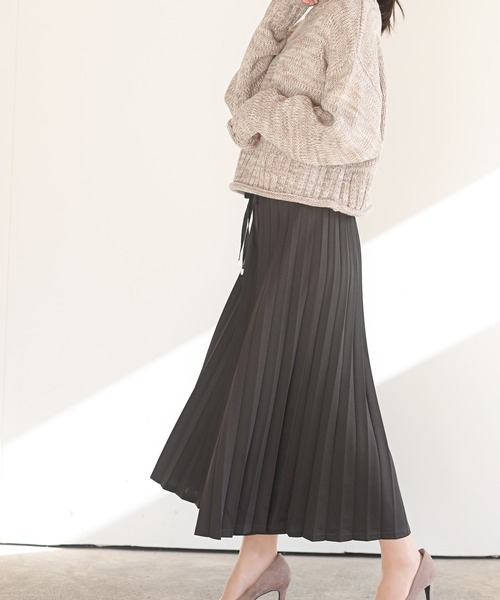 rps（アールピーエス）の「プリーツスカーチョ（その他パンツ・レディース・チャコールグレー/ブラック/ダークグリーン/グレイッシュベージュ/ライトカーキ/グレイッシュブルー・フリー）」の8枚目の写真