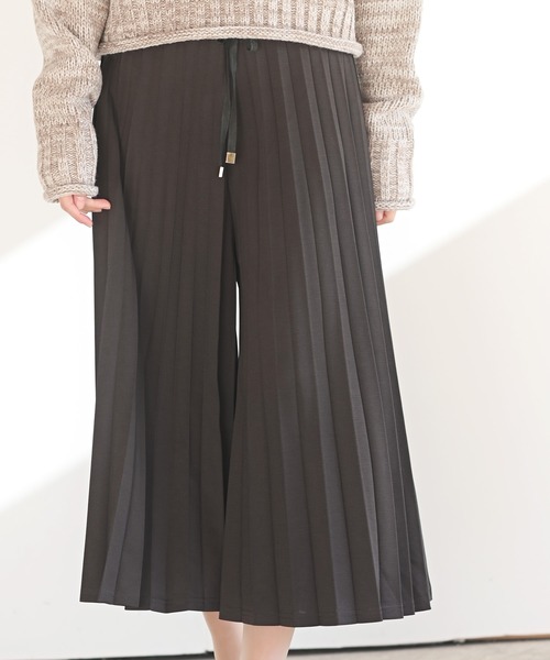 rps（アールピーエス）の「プリーツスカーチョ（その他パンツ・レディース・チャコールグレー/ブラック/ダークグリーン/グレイッシュベージュ/ライトカーキ/グレイッシュブルー・フリー）」の11枚目の写真