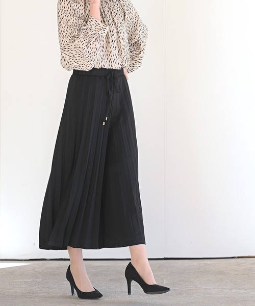 rps（アールピーエス）の「プリーツスカーチョ（その他パンツ・レディース・チャコールグレー/ブラック/ダークグリーン/グレイッシュベージュ/ライトカーキ/グレイッシュブルー・フリー）」の18枚目の写真