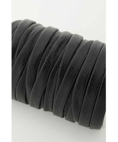 SLY(スライ)の「V/LEATHER ROPE HAIR CUFF ヴィーガンレザー ロープ ヘアカフ(バレッタ/ヘアクリップ・レディース・アイボリー/ブラック・FREE)」の4枚目の写真