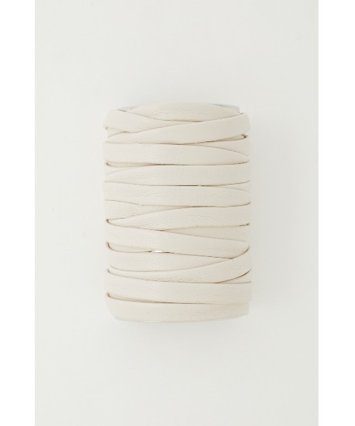 SLY(スライ)の「V/LEATHER ROPE HAIR CUFF ヴィーガンレザー ロープ ヘアカフ(バレッタ/ヘアクリップ・レディース・アイボリー/ブラック・FREE)」の19枚目の写真