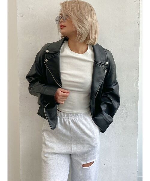 GYDA(ジェイダ)の「BASIC Tシャツ(Tシャツ/カットソー・レディース・ブラック/オフホワイト/ライトイエロー・FREE)」の2枚目の写真
