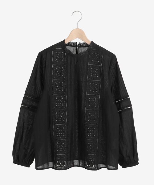 le.coeur blanc（ルクールブラン）の「エンブロイダリーピンタックブラウス（シャツ/ブラウス・レディース・オフホワイト/ブラック・38）」の3枚目の写真