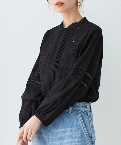 le.coeur blanc（ルクールブラン）の「エンブロイダリーピンタックブラウス（シャツ/ブラウス・レディース・オフホワイト/ブラック・38）」の5枚目の写真