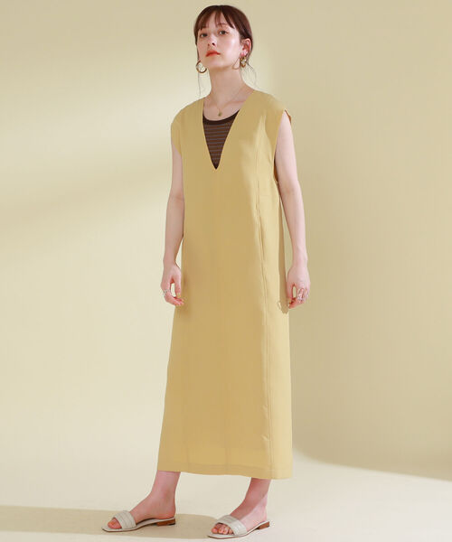 Ray BEAMS(レイビームス)の「Ray BEAMS / Vネック ノースリーブ タイト ワンピース(ワンピース・レディース・ブラック/クリーム・ONE SIZE)」の7枚目の写真