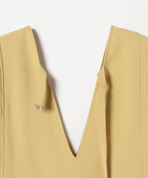 Ray BEAMS(レイビームス)の「Ray BEAMS / Vネック ノースリーブ タイト ワンピース(ワンピース・レディース・ブラック/クリーム・ONE SIZE)」の21枚目の写真