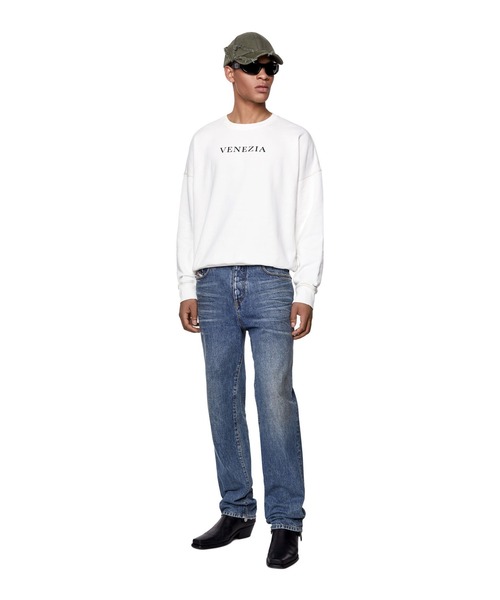 DIESEL(ディーゼル)の「メンズ スウェット バックプリント レギュラーフィット(スウェット・メンズ・ホワイト/ブラック・SMALL/MEDIUM/LARGE/X-LARGE/XX-LARGE/X-SMALL)」の4枚目の写真