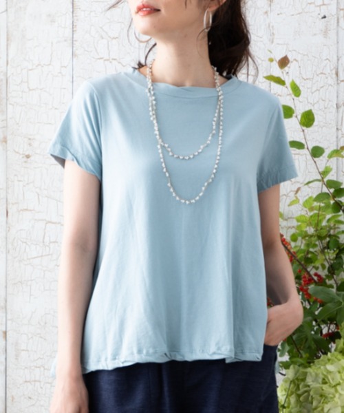 aunt lily(アントリリー)の「ツイストデザインTシャツ(Tシャツ/カットソー・レディース・ブルー/ホワイト/ライトベージュ・LL/S/L/M/3L)」の9枚目の写真
