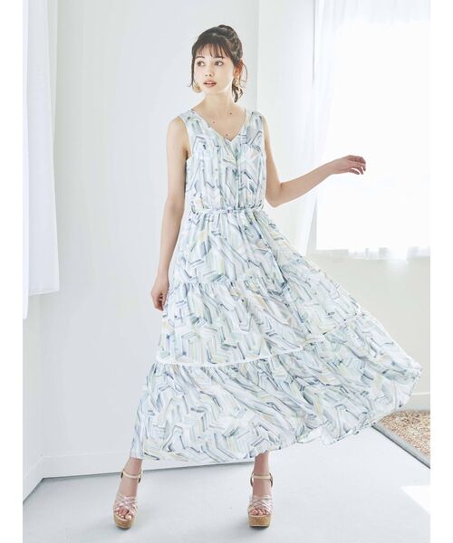 dazzlin(ダズリン)の「サンセットジオメトリックティアードワンピース(ワンピース・レディース・グリーン/パープル/ベージュ・FREE)」の4枚目の写真