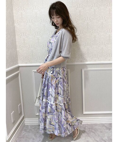 dazzlin(ダズリン)の「サンセットジオメトリックティアードワンピース(ワンピース・レディース・グリーン/パープル/ベージュ・FREE)」の12枚目の写真